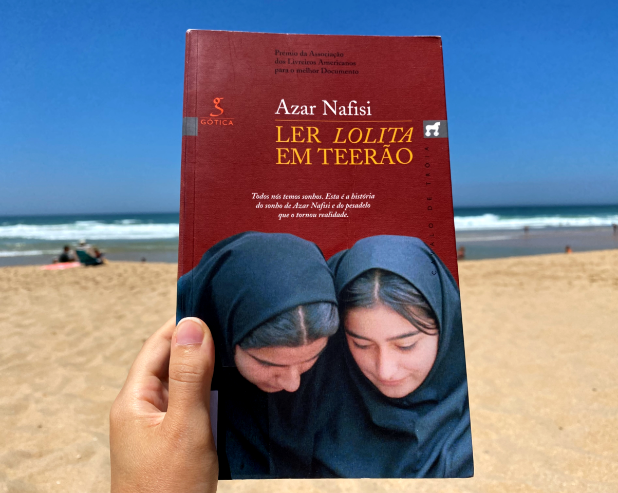 ler-lolita-em-teerao-mar-maio.png