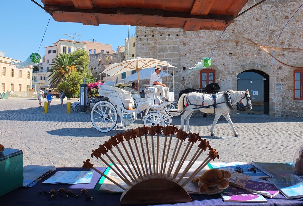Quiosque no porto de Chania