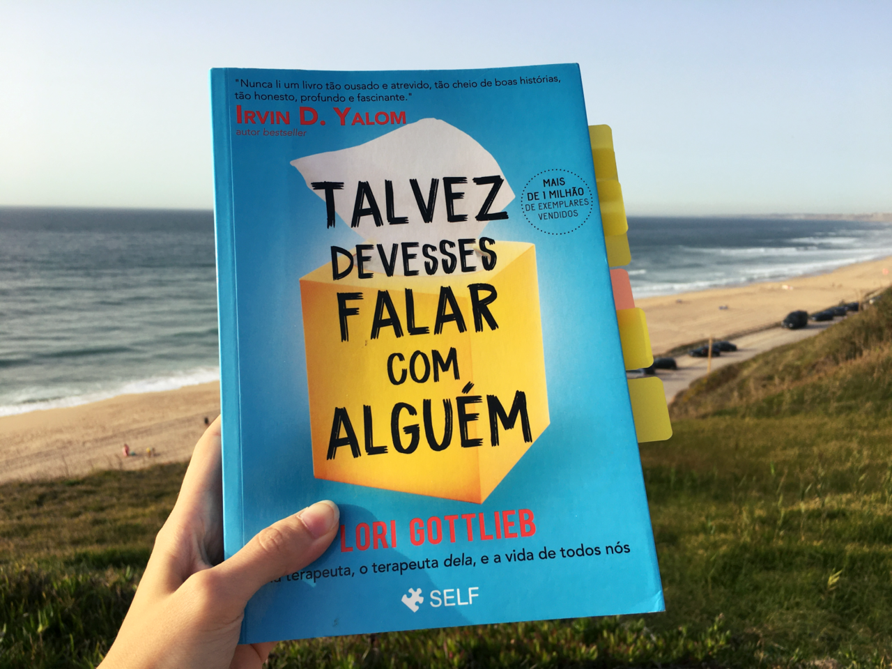talvez-devesses-falar-com-alguem-mar-maio.png