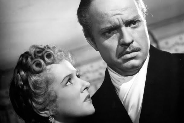 Orson Welles, Dorothy Comingore: Fotografia em preto e branco de Orson Welles e Dorothy Comingore no filme Citizen Kane (Cidadão Kane).