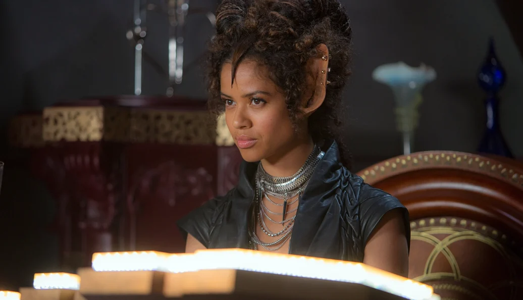 Gugu Mbatha-Raw: Gugu Mbatha-Raw como Famulus no filme Jupiter Ascending