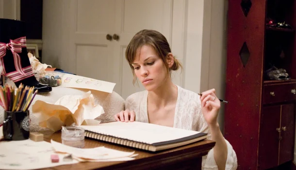 Poucos filmes abordam o amor e a morte com tanta delicadeza e tocam o coração como esse romance, na Netflix