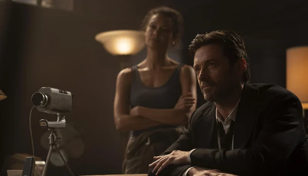 Na HBO Max: Hugh Jackman e Rebecca Ferguson num filme que não grita — só te puxa para dentro