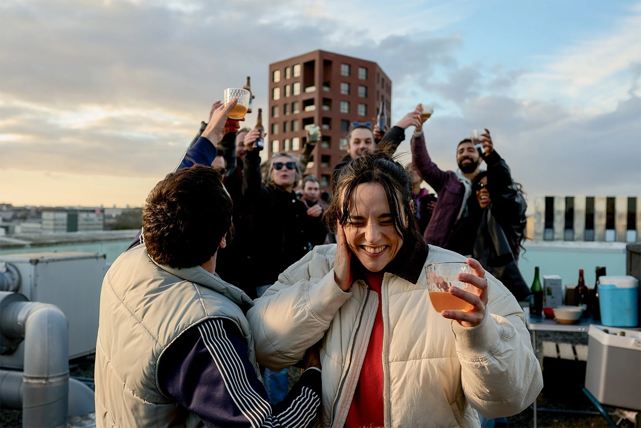 Diagnóstico e autoconhecimento: drama sobre revelação de autismo na idade adulta chega à Netflix