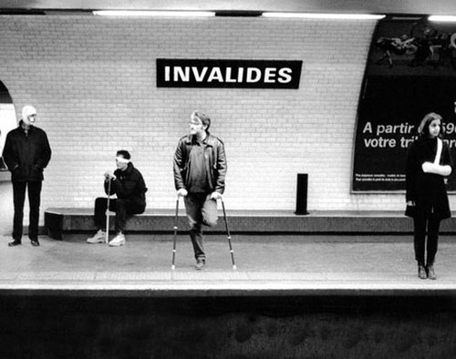 Janol-Apin-Photograpy-Paris-Metro-Invalides.jpg