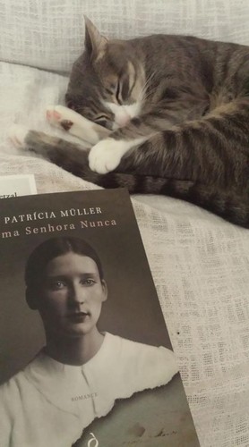 uma senhora nunca.jpg