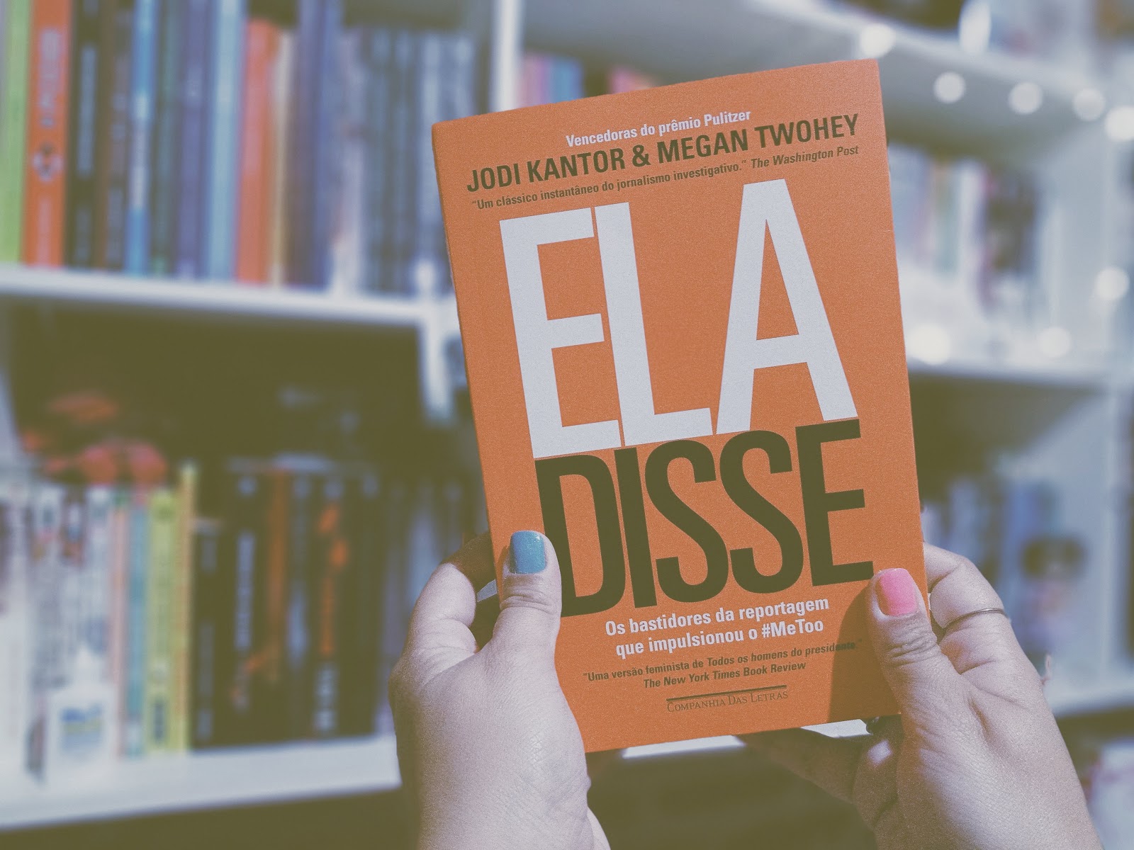 Livro sobre reportagem do #MeToo