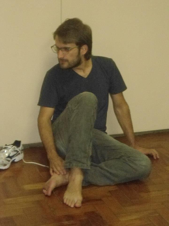 281729_394876373921009_78592367_n