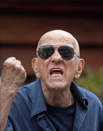 20131118111051745845i