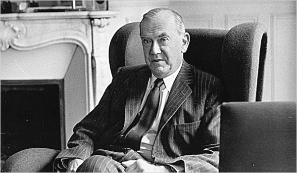 graham-greene-600