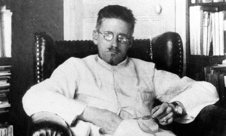 jamesjoyce_whitecoat