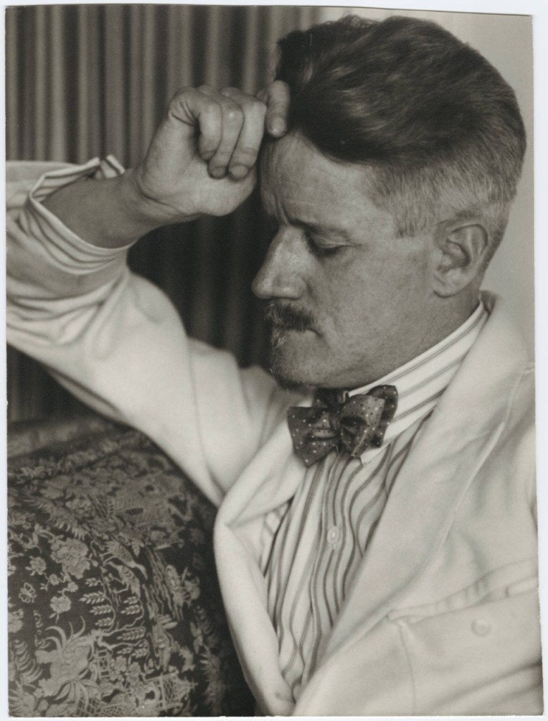 tumblr_lncy12hR3g1qgwczdo1_1280